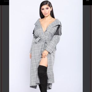 NWT Fashion Nova Grey Plaid Duster Coat